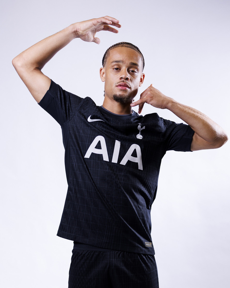 Tottenham Hotspur 25/26 Away Jersey – premium quality football shirt with stitched crest, breathable fabric, and modern away design